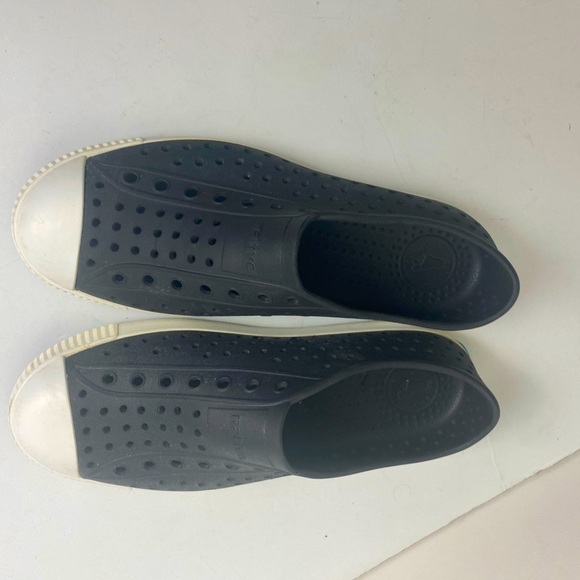 Native Jefferson Block Black Lightweight Washable Slip-On shoes - Picture 3 of 5